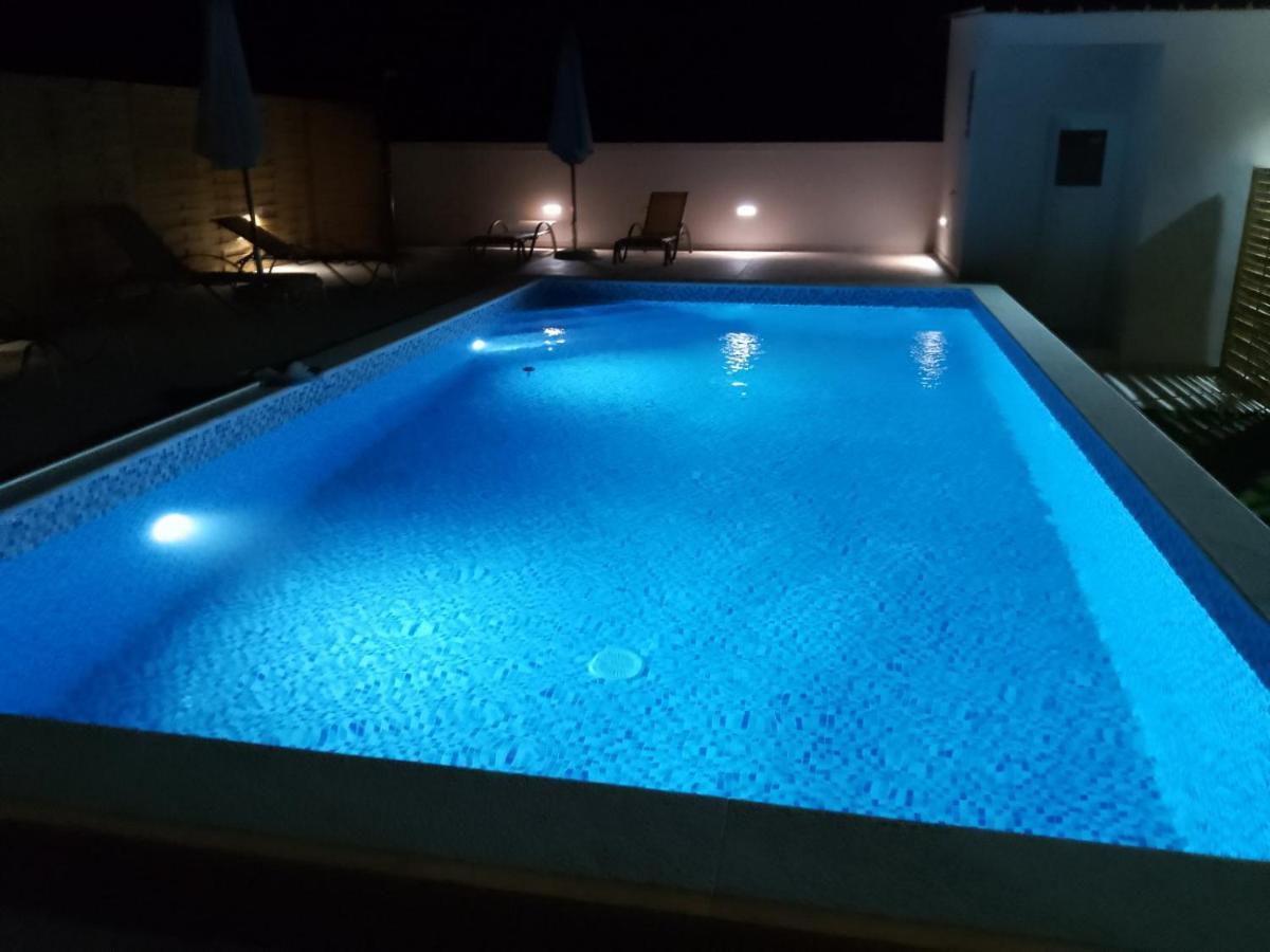 Apartman Debora Sa Privatnim Bazenom Pula Exterior photo