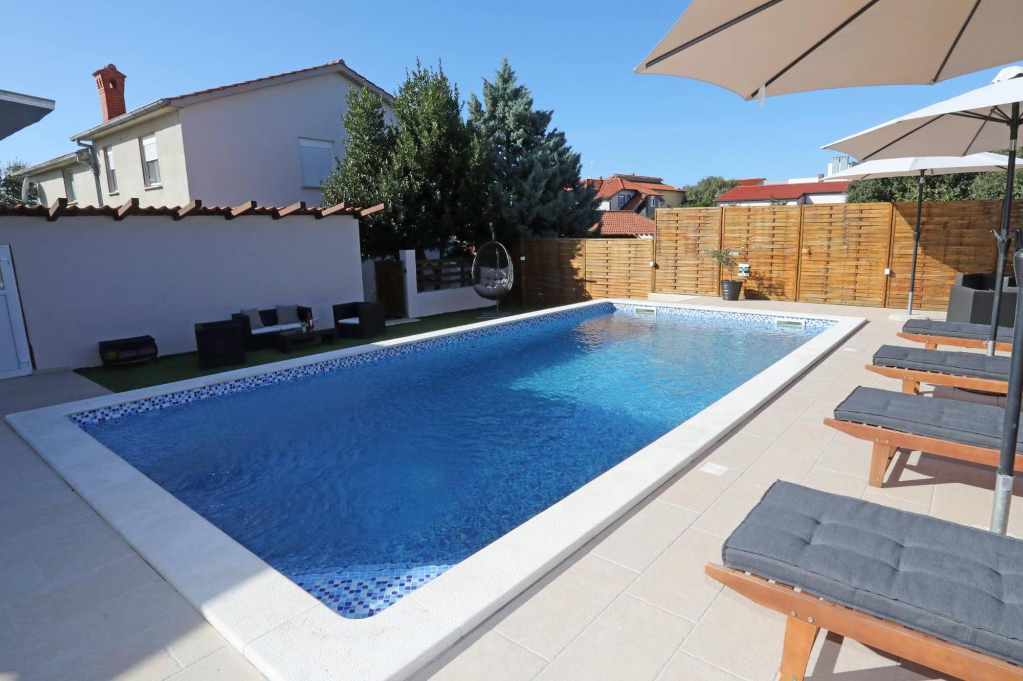 Apartman Debora Sa Privatnim Bazenom Pula Exterior photo